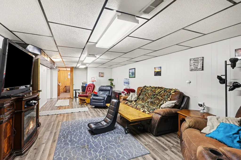 290 Eric Avenue Norton Shores City MI 49444