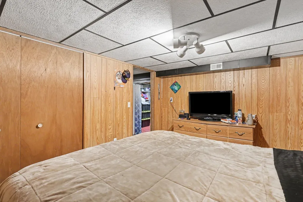 290 Eric Avenue Norton Shores City MI 49444