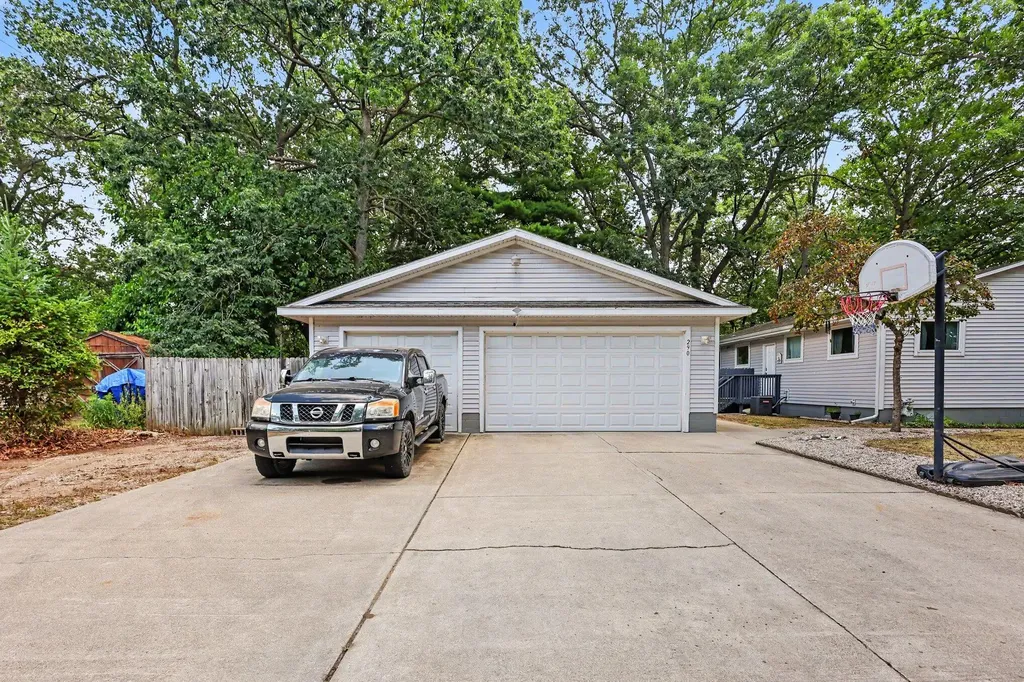 290 Eric Avenue Norton Shores City MI 49444