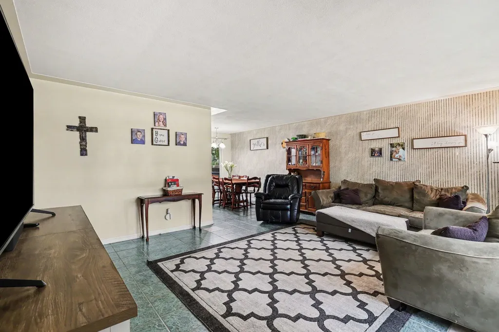 290 Eric Avenue Norton Shores City MI 49444