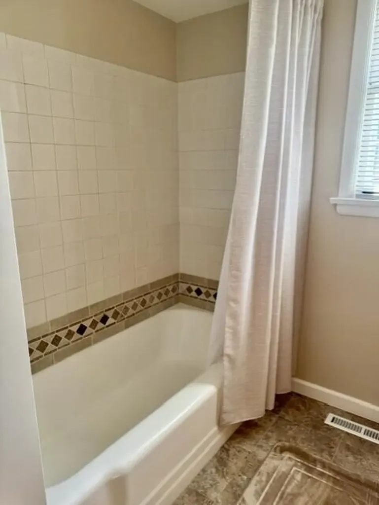 2397 Blodgett Street Muskegon City MI 49441