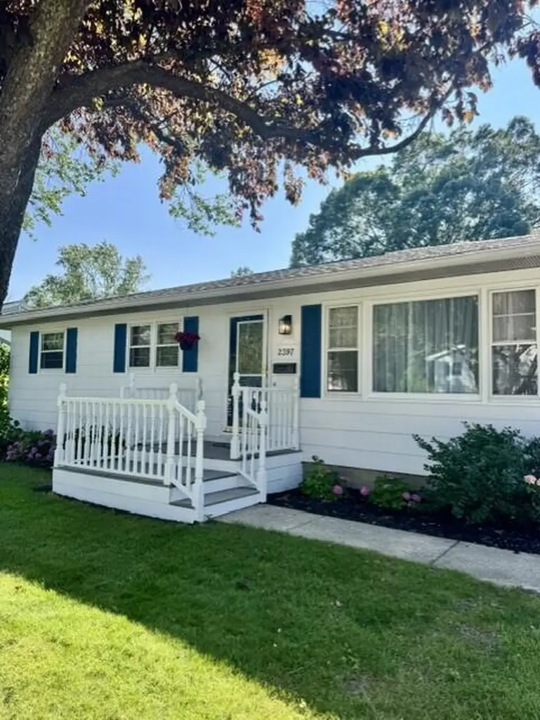 2397 Blodgett Street Muskegon City MI 49441