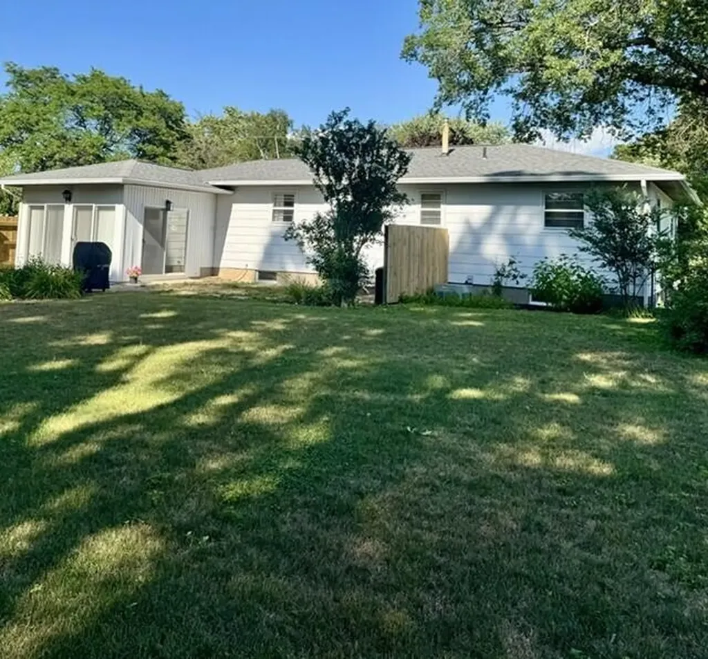 2397 Blodgett Street Muskegon City MI 49441