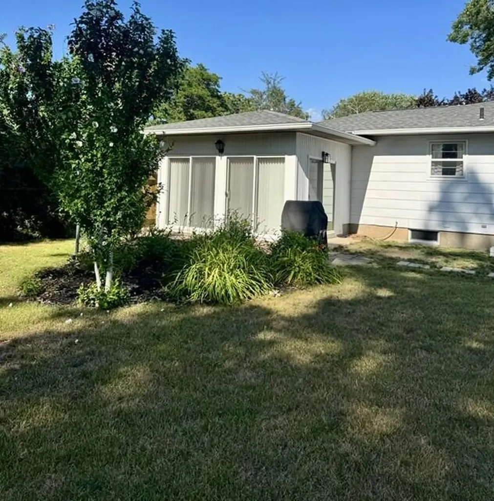 2397 Blodgett Street Muskegon City MI 49441