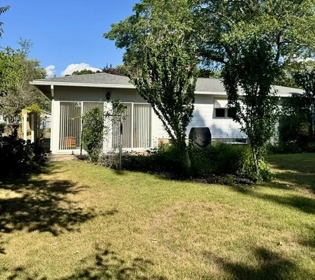2397 Blodgett Street Muskegon City MI 49441