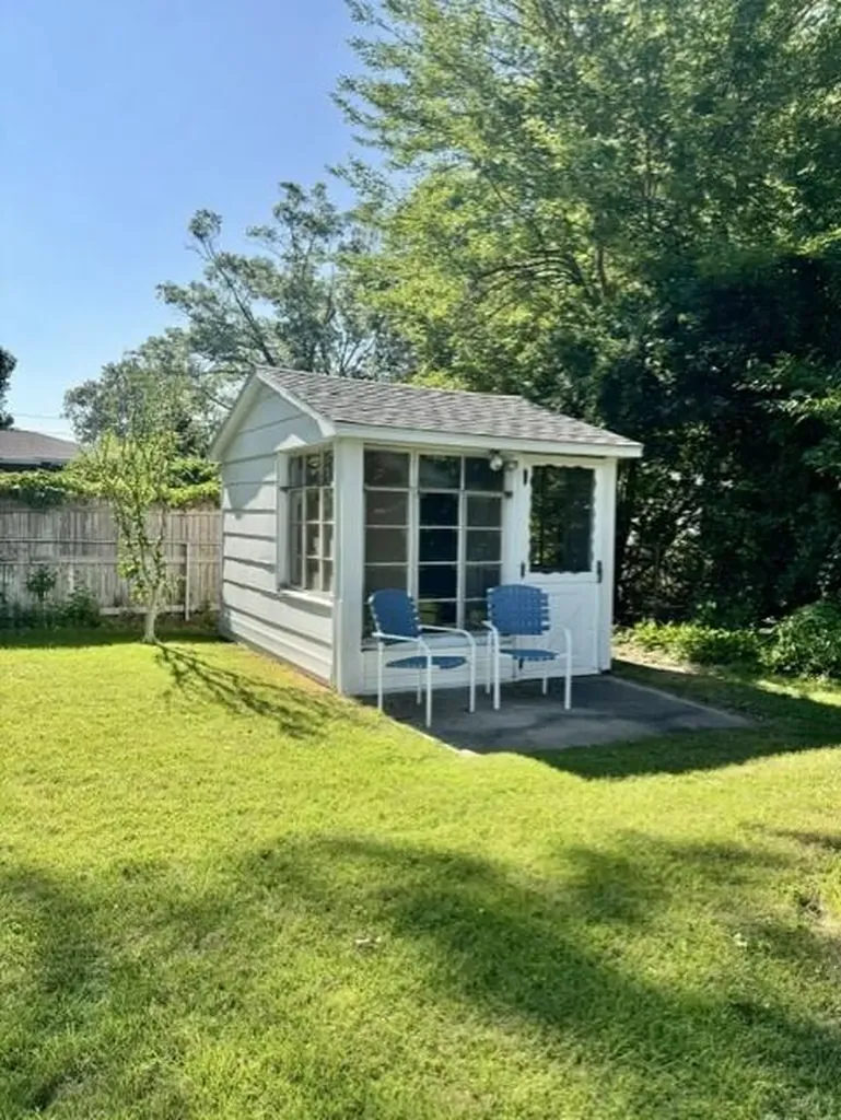 2397 Blodgett Street Muskegon City MI 49441