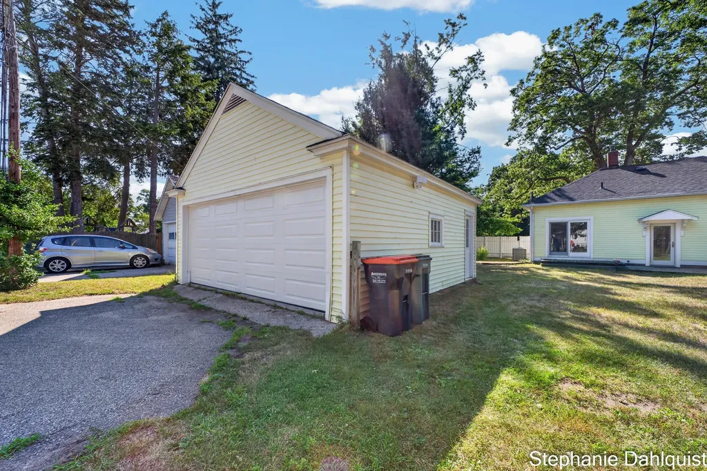1210 Ruddiman Drive North Muskegon City MI 49445
