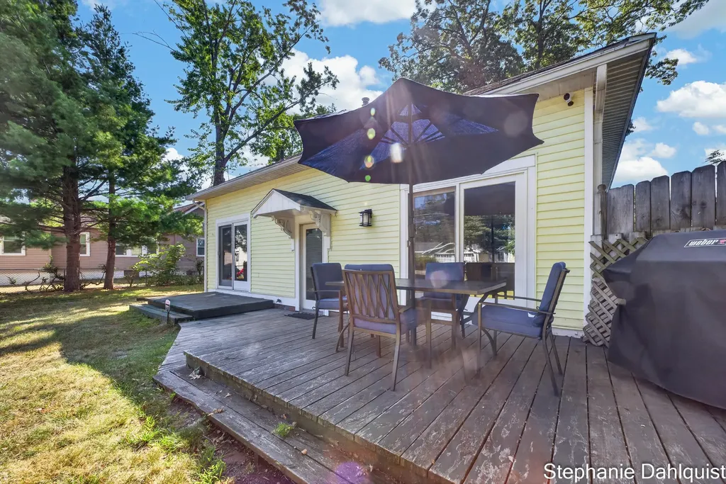1210 Ruddiman Drive North Muskegon City MI 49445