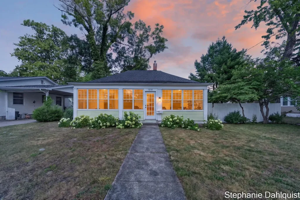 1210 Ruddiman Drive North Muskegon City MI 49445