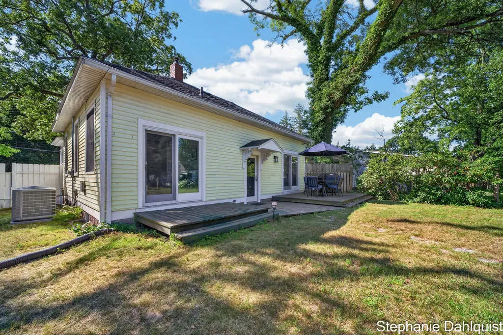 1210 Ruddiman Drive North Muskegon City MI 49445