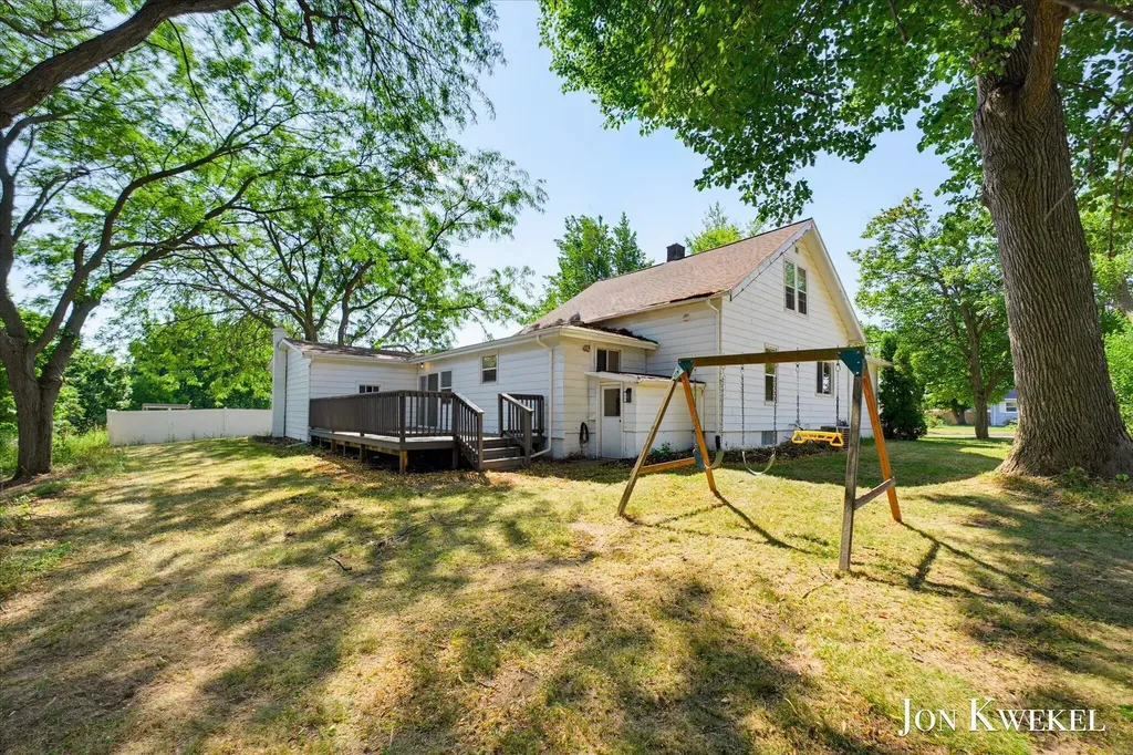 429 NW 6 Mile Road NW Alpine Township MI 49321