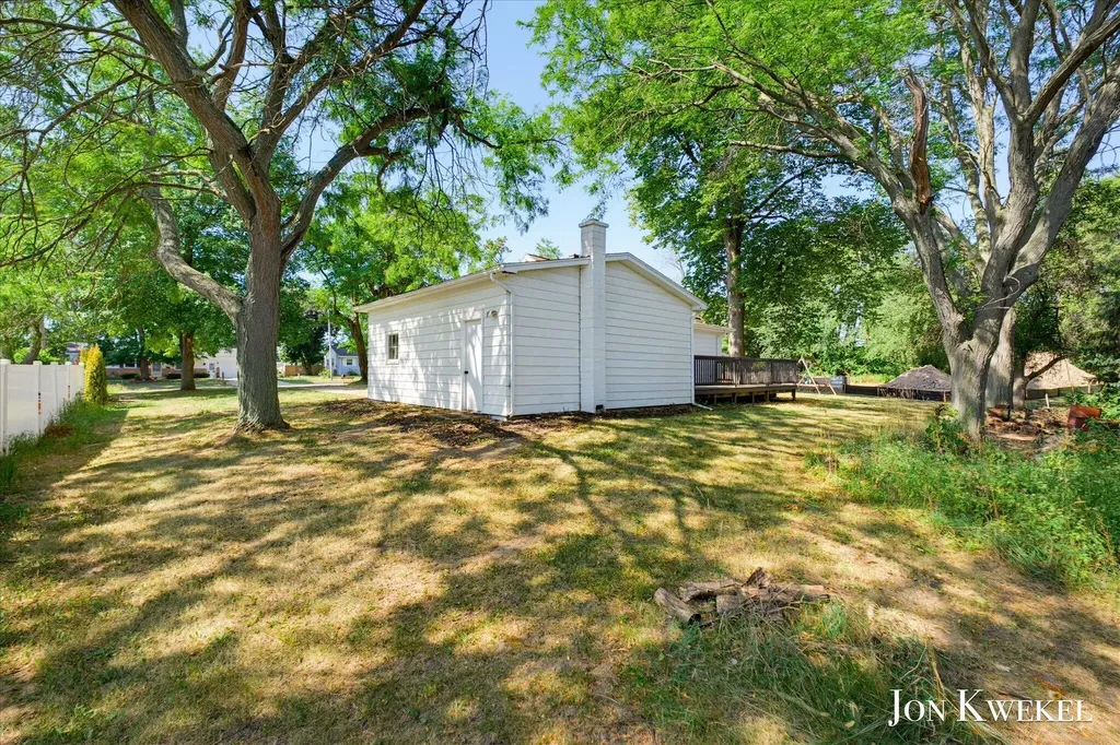 429 NW 6 Mile Road NW Alpine Township MI 49321