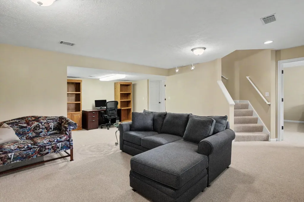 6028 Heritage Meadow Drive Laketown Township MI 49423
