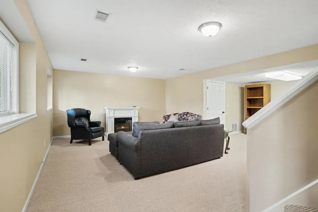 6028 Heritage Meadow Drive Laketown Township MI 49423