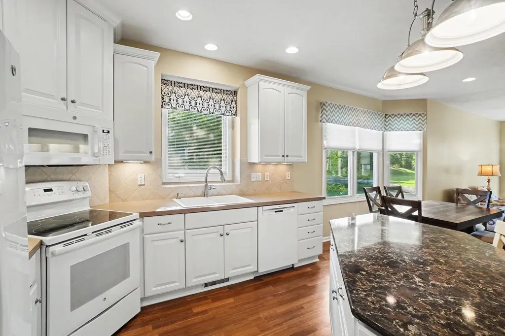 6028 Heritage Meadow Drive Laketown Township MI 49423