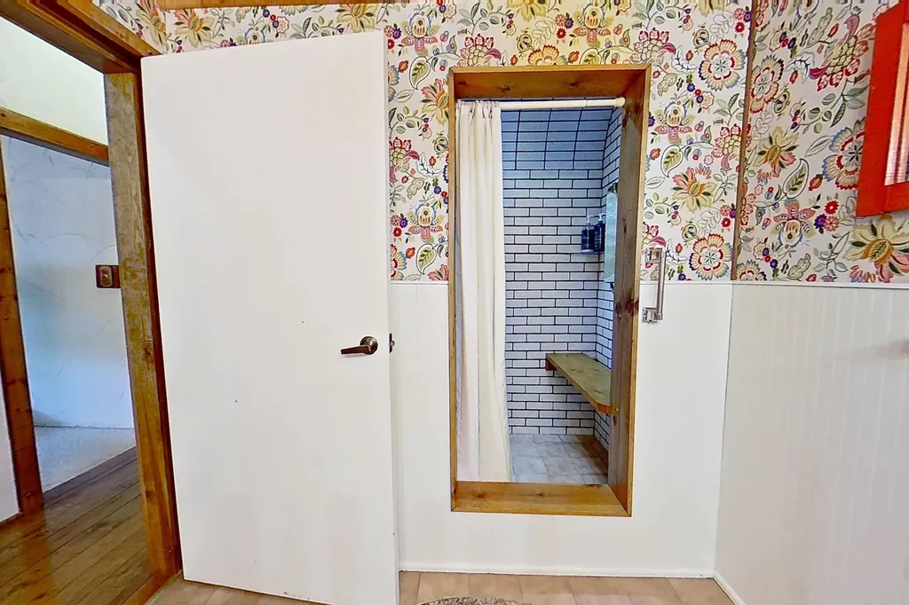 10279 N Finley Lake Avenue Summerfield Township MI 48625