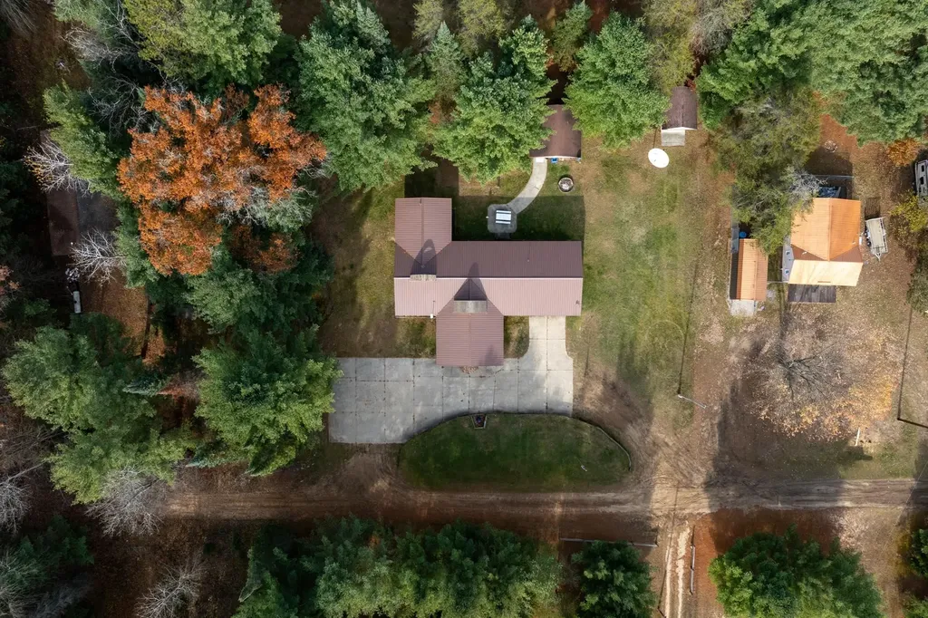 10279 N Finley Lake Avenue Summerfield Township MI 48625