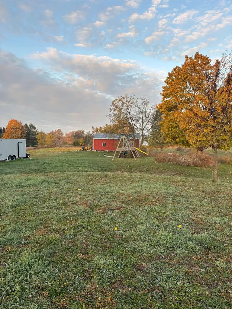 917 E River Mt. Pleasant City MI 48858