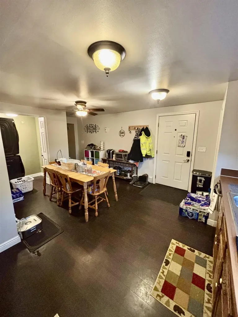 917 E River Mt. Pleasant City MI 48858