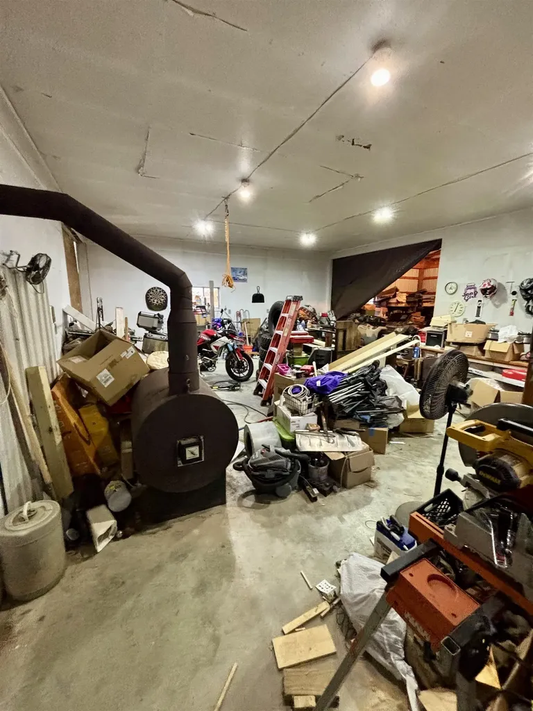 917 E River Mt. Pleasant City MI 48858