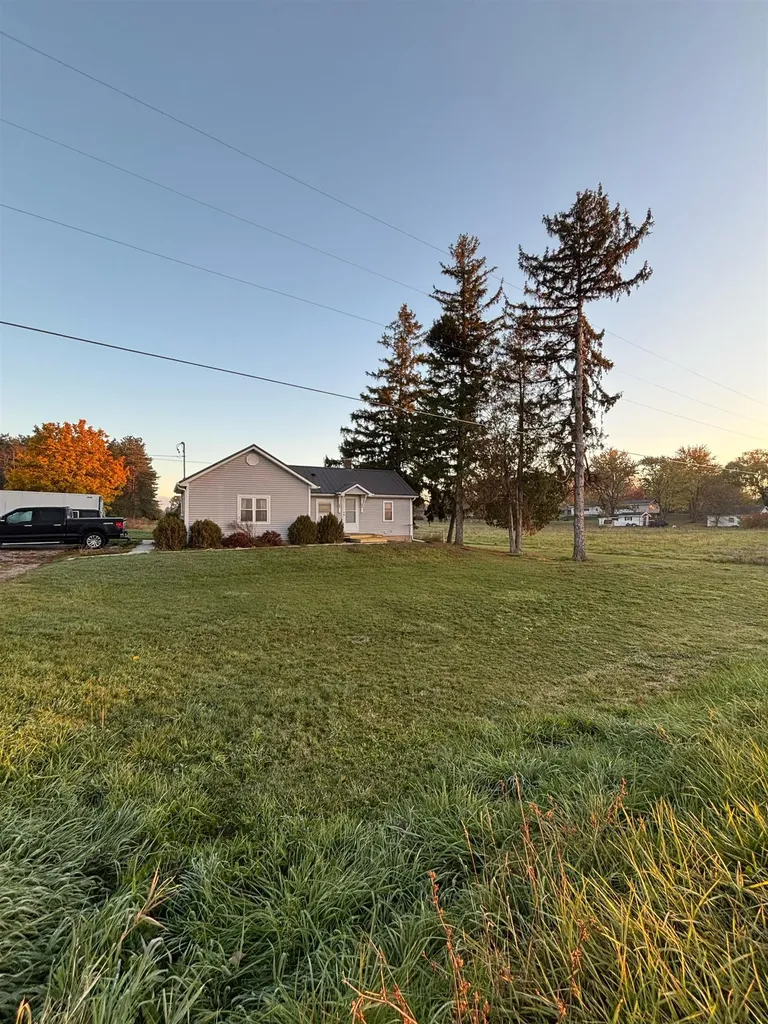 917 E River Mt. Pleasant City MI 48858