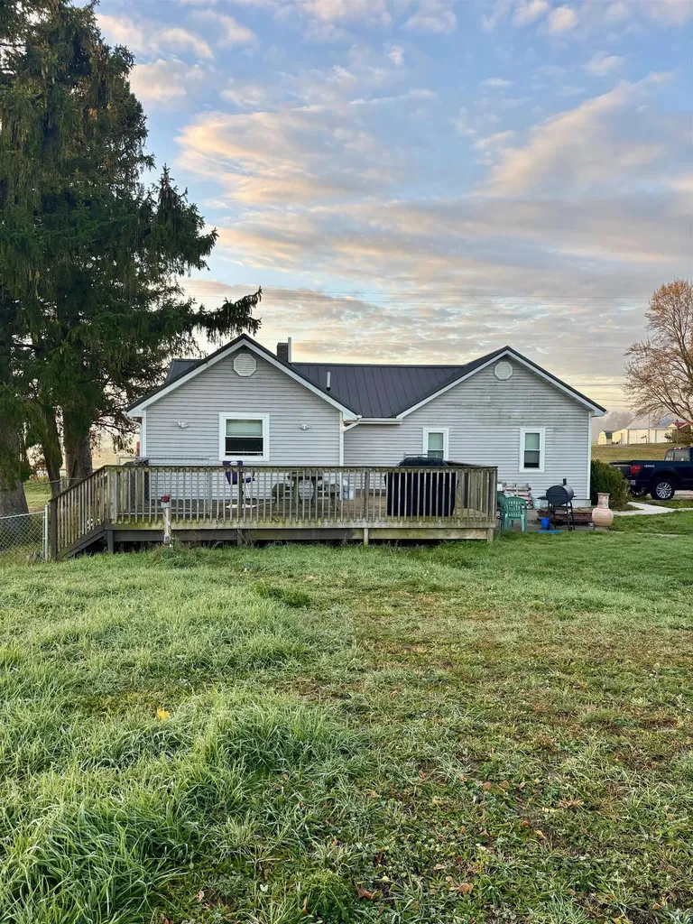 917 E River Mt. Pleasant City MI 48858