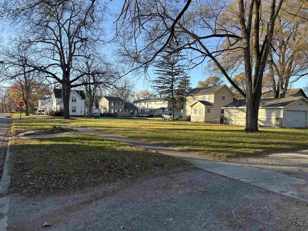 320 W Locust Mt. Pleasant City MI 48858