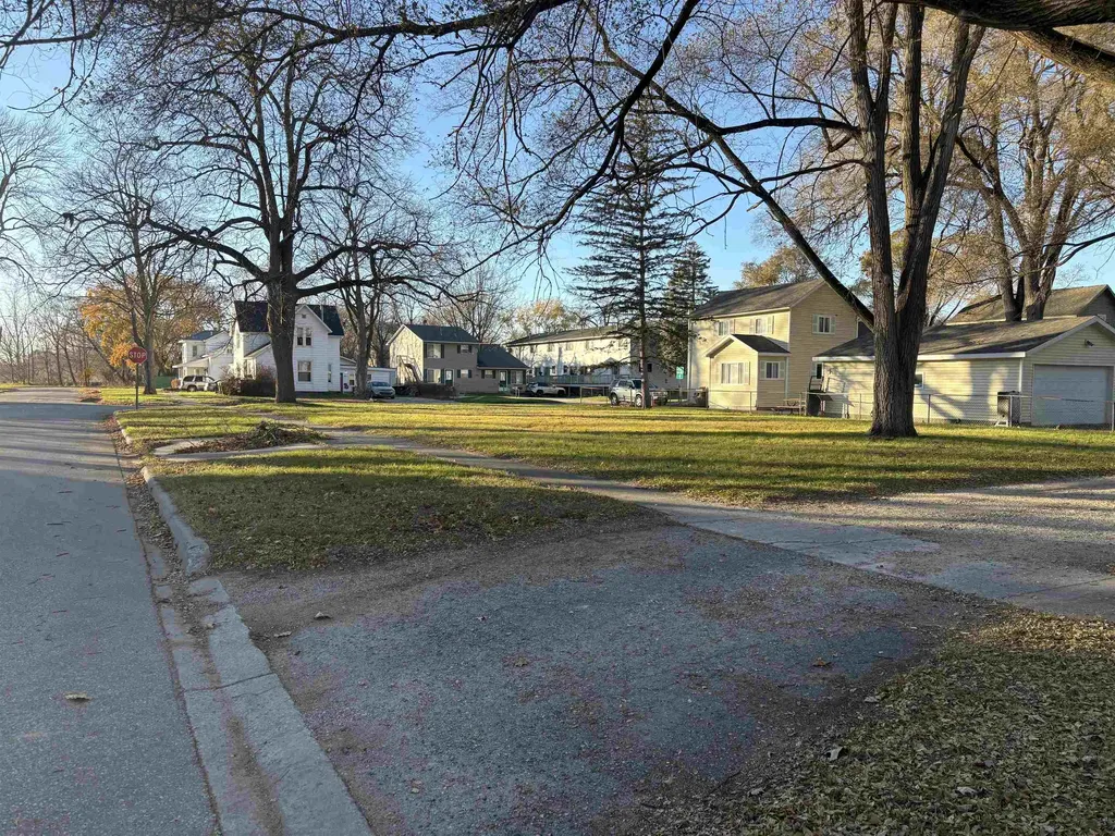 320 W Locust Mt. Pleasant City MI 48858