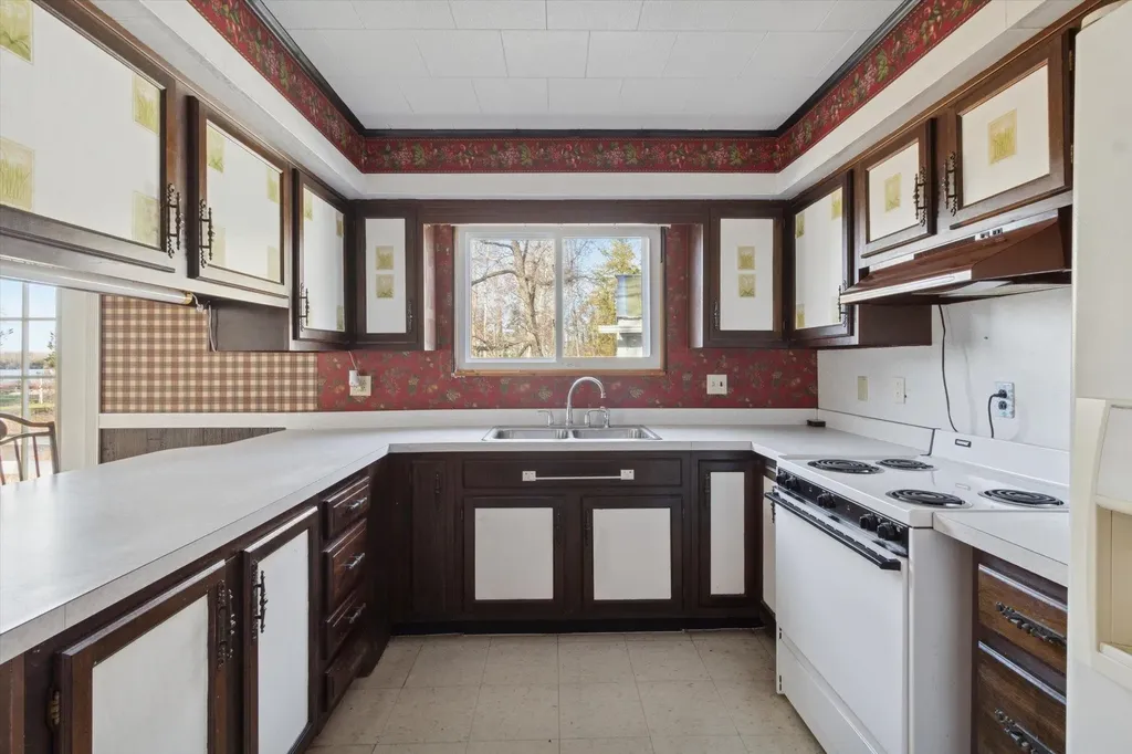 6364 Joanne Street Garfield Township MI 48632