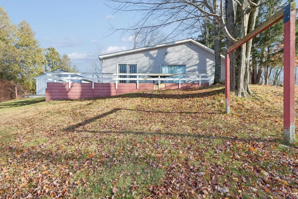 6364 Joanne Street Garfield Township MI 48632