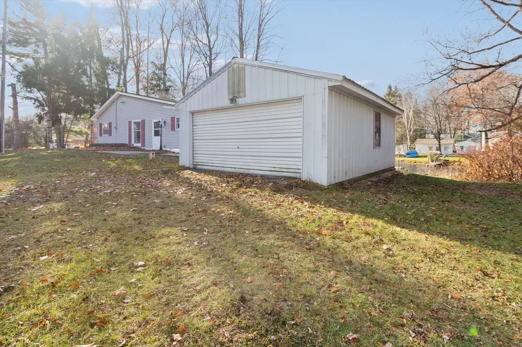 6364 Joanne Street Garfield Township MI 48632