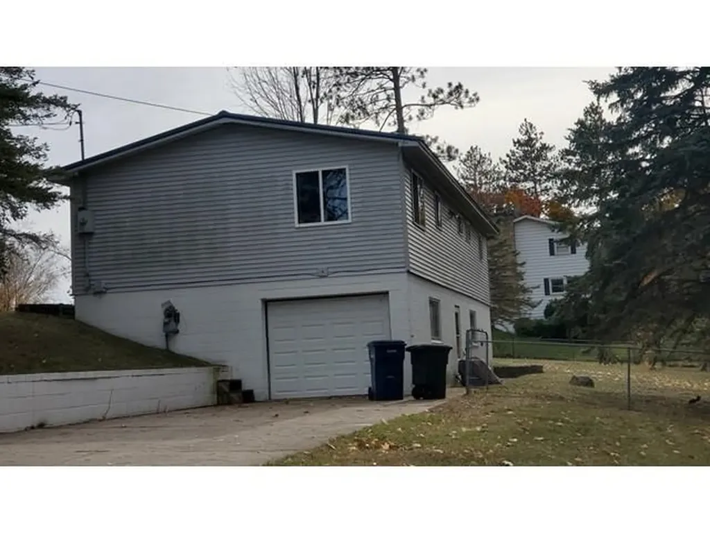 502 S Broad Street Harrison City MI 48625