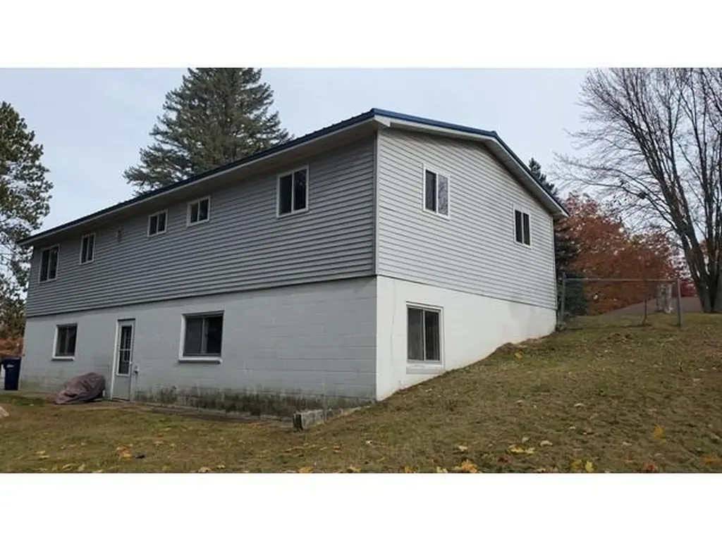 502 S Broad Street Harrison City MI 48625