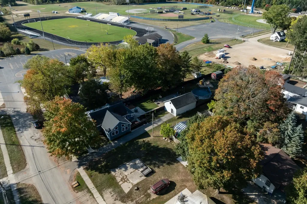 308 S 3rd Street Shepherd Village MI 48883