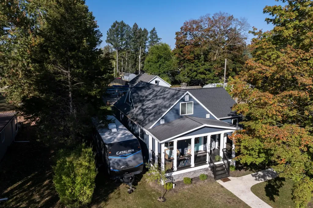 308 S 3rd Street Shepherd Village MI 48883