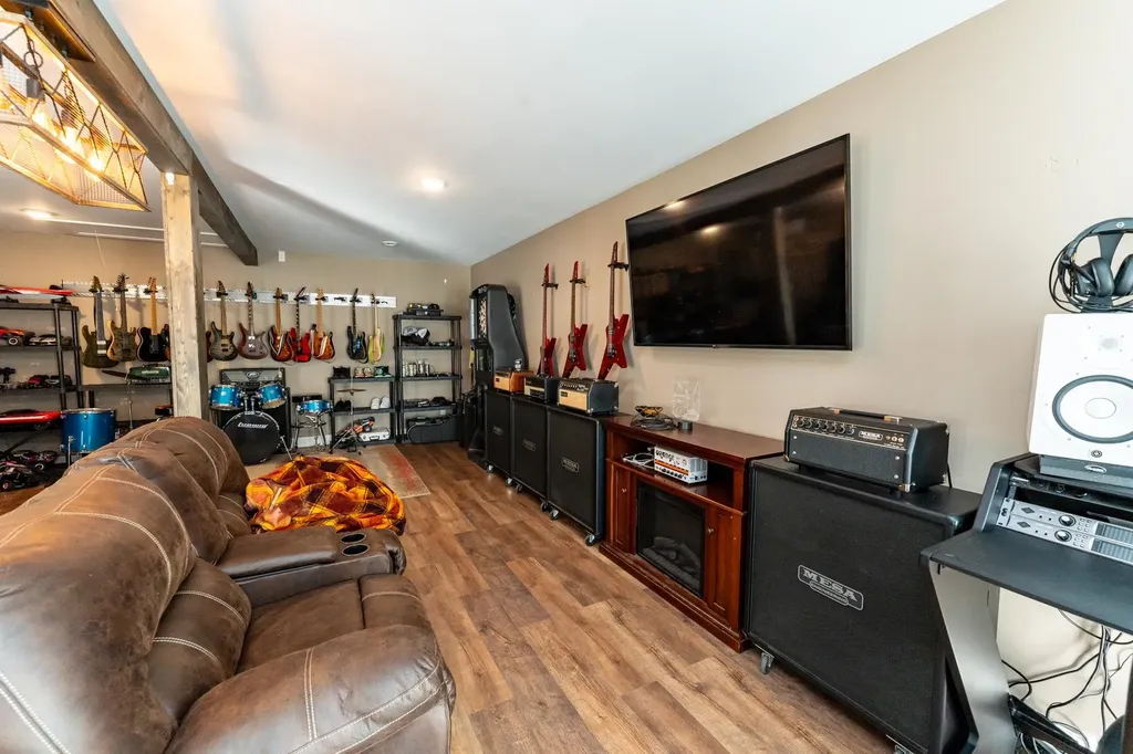 308 S 3rd Street Shepherd Village MI 48883
