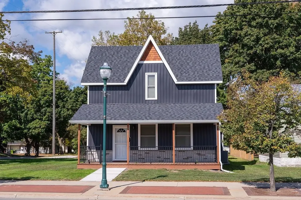 216 W Fifth Street Clare City MI 48617