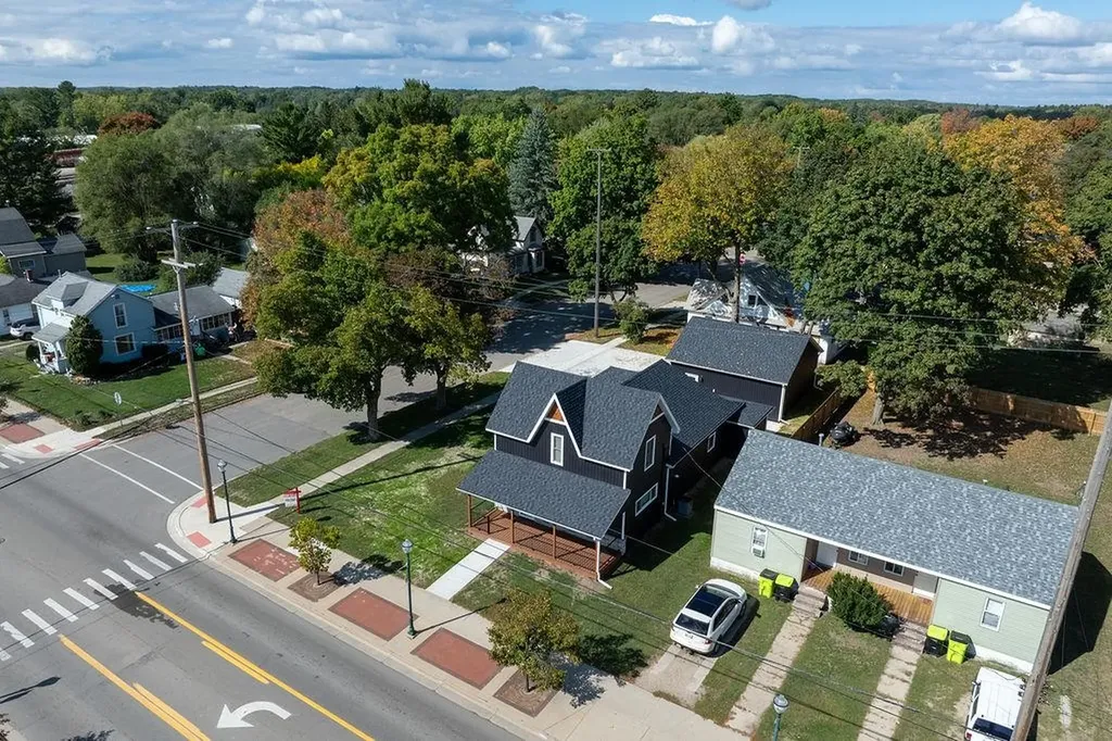 216 W Fifth Street Clare City MI 48617