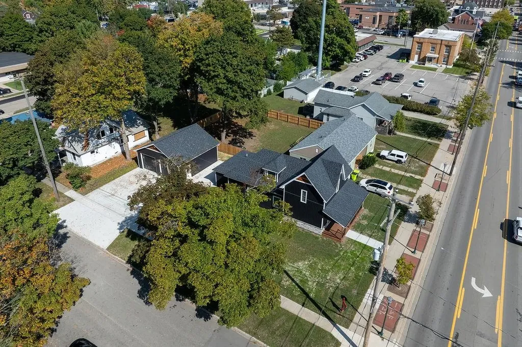 216 W Fifth Street Clare City MI 48617