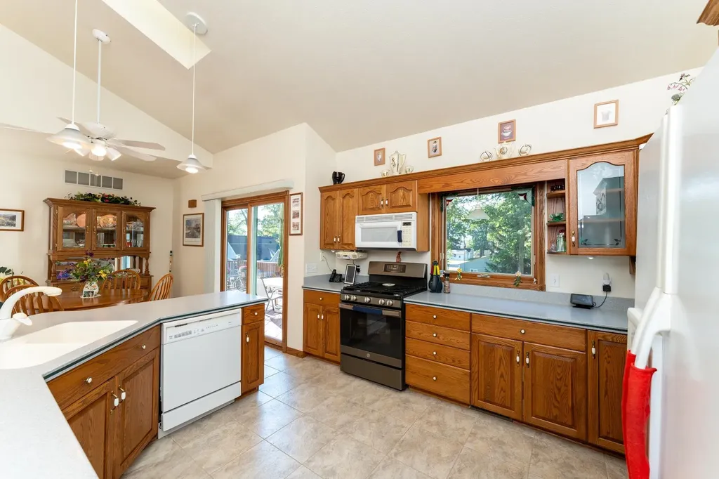 11076 N Shore Drive Garfield Township MI 48632