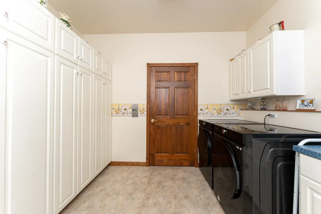 11076 N Shore Drive Garfield Township MI 48632
