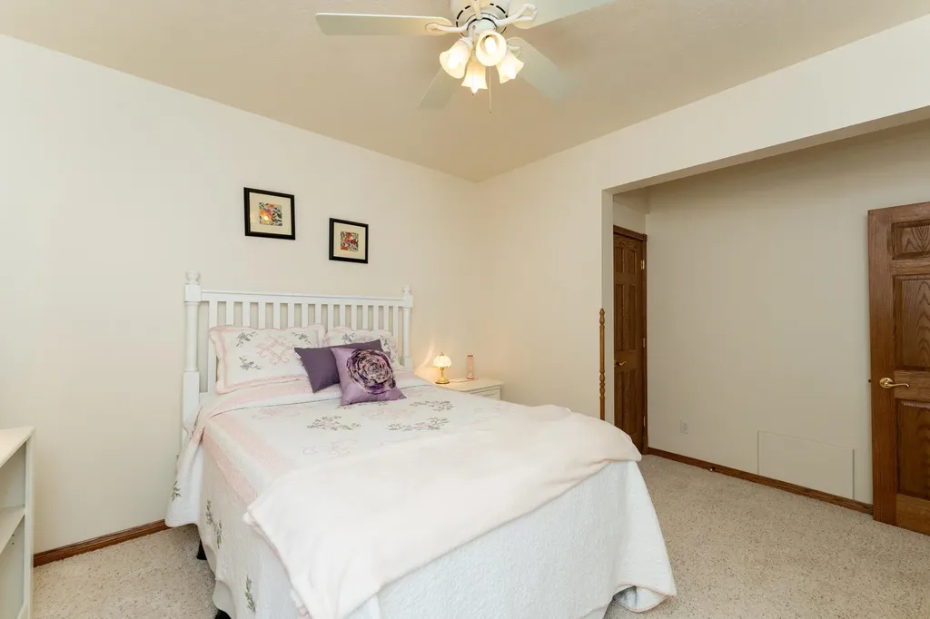 11076 N Shore Drive Garfield Township MI 48632