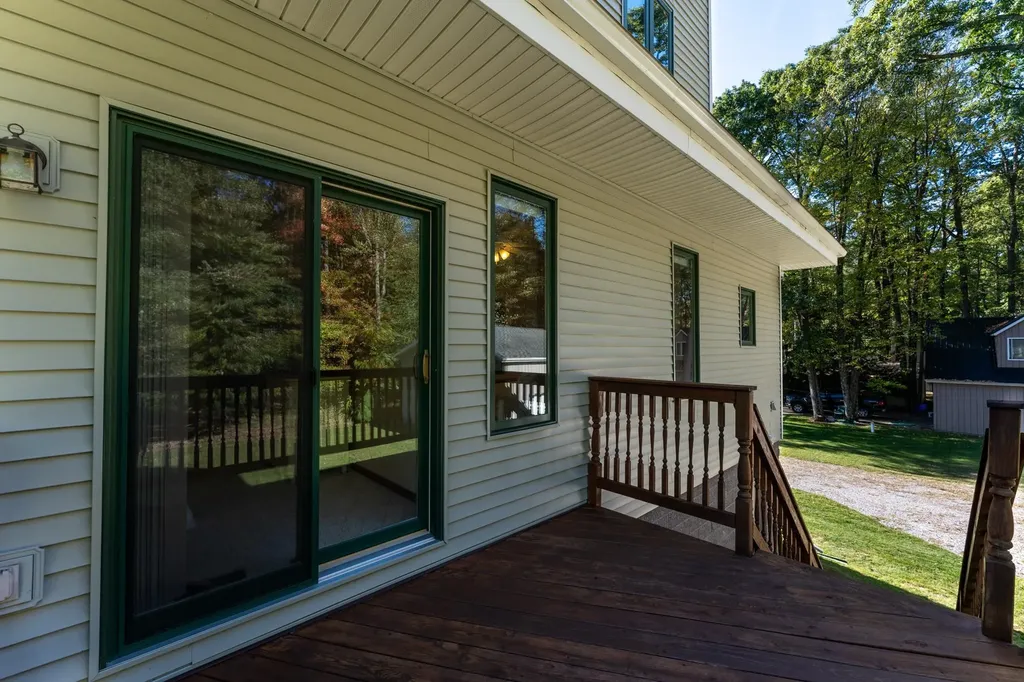 11076 N Shore Drive Garfield Township MI 48632