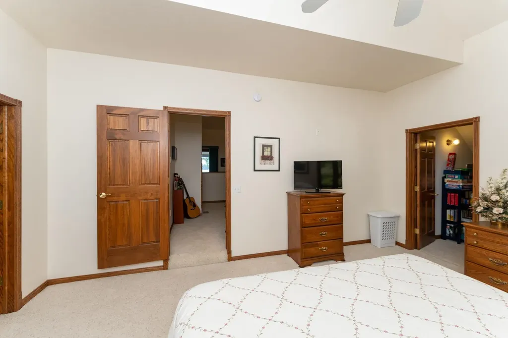 11076 N Shore Drive Garfield Township MI 48632