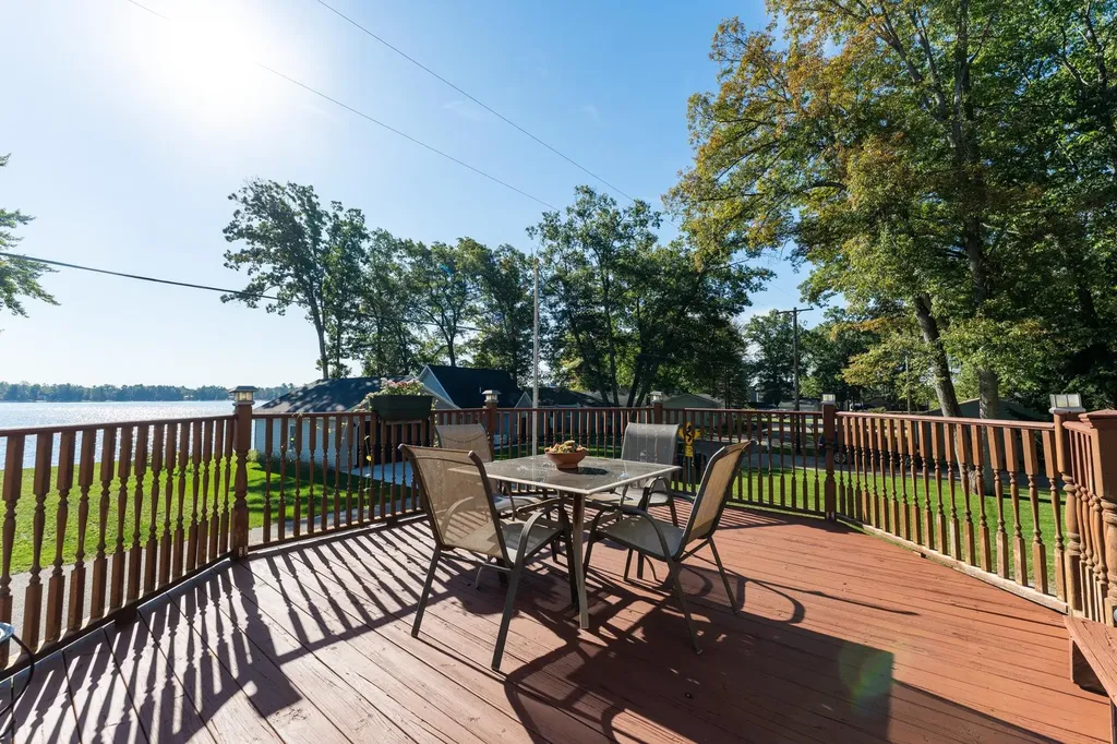 11076 N Shore Drive Garfield Township MI 48632
