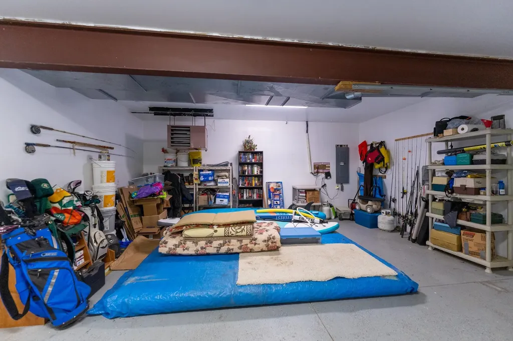11076 N Shore Drive Garfield Township MI 48632