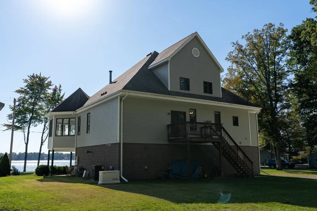 11076 N Shore Drive Garfield Township MI 48632