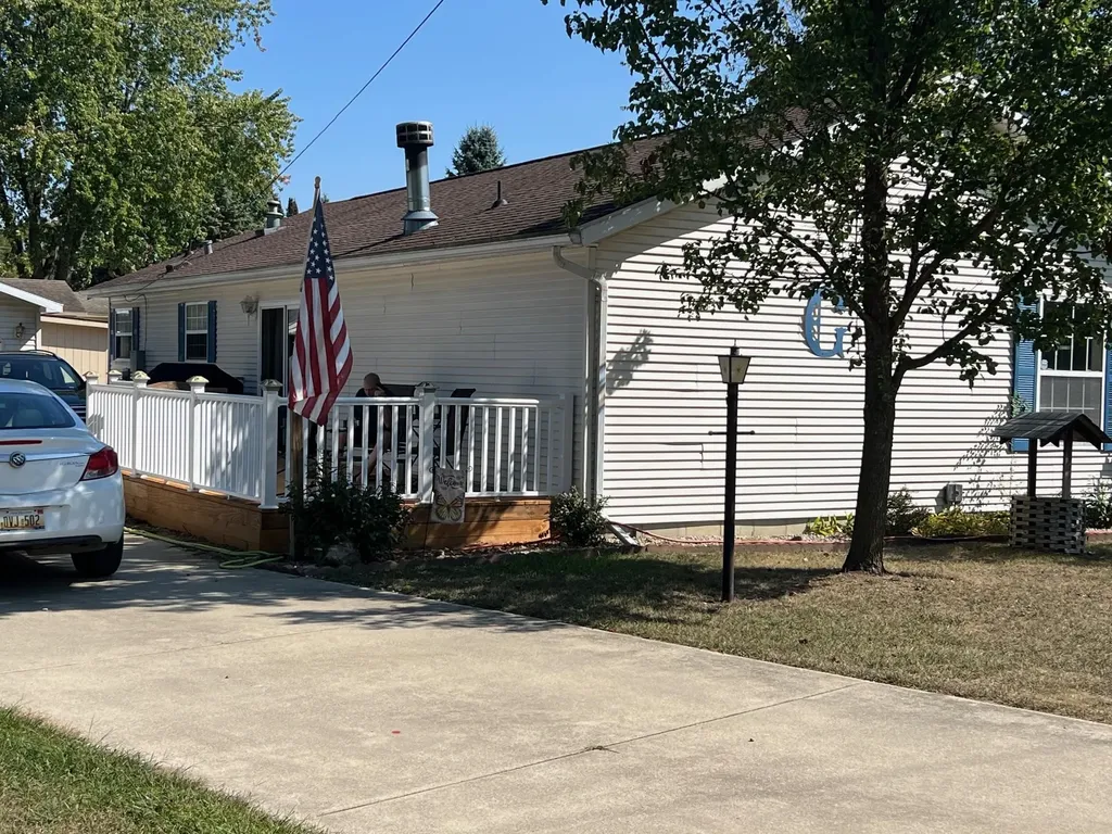 10429 Garfield Avenue Garfield Township MI 48632
