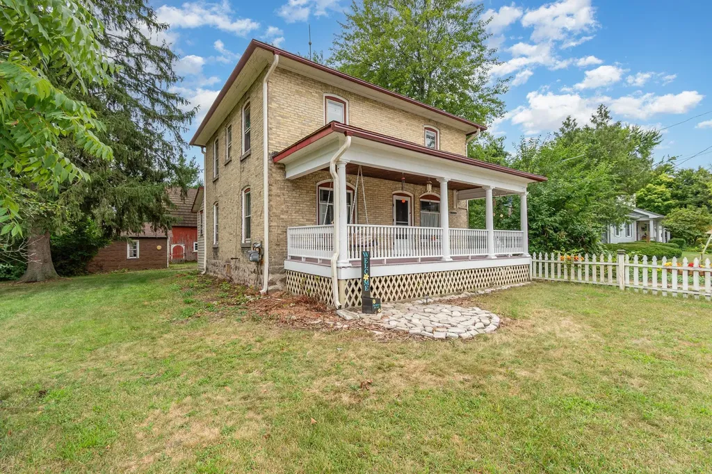 1926 E Broadway Street Mt. Pleasant City MI 48858