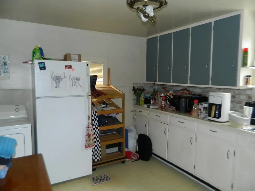 1504 Lyons Street Mt. Pleasant City MI 48858